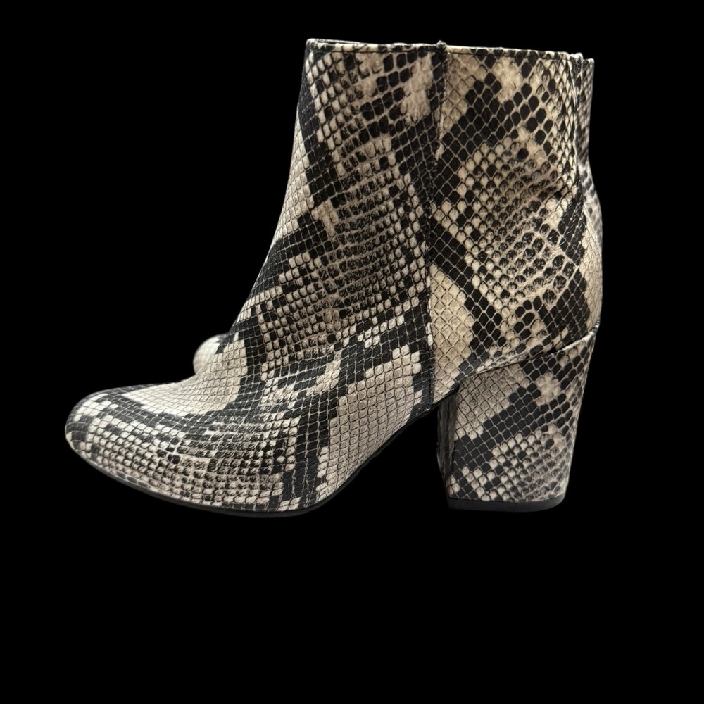 Bamboo Snakeskin Patterned Ankle Boots BNIB 6.5 - Picture 6 of 8